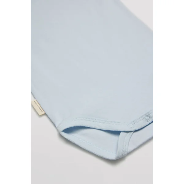 Body bébé basique à manches courtes et revers bleu clair