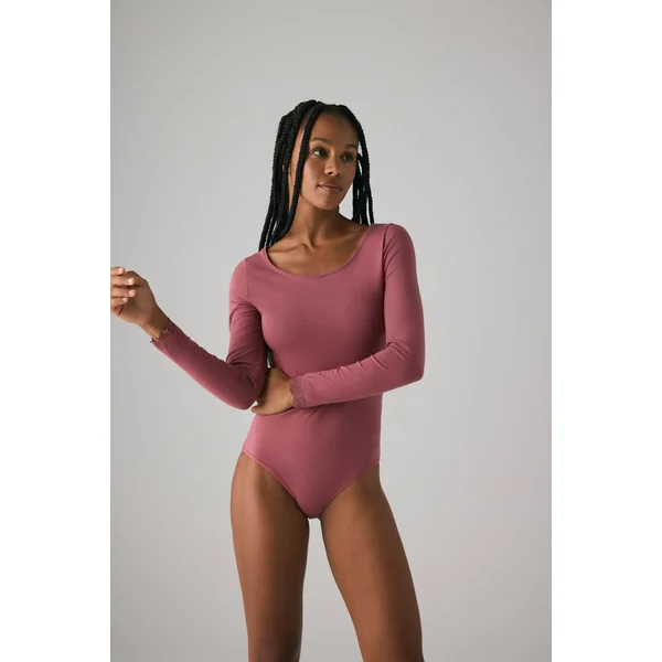 Body à revers manches longues avec dentelle rose