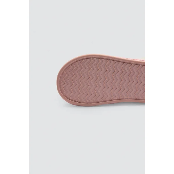 Bottines pour enfants avec détails en fourrure et pompons