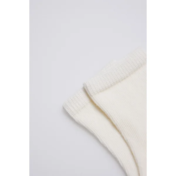 Chaussettes classiques en coton ivoire