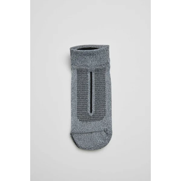 Chaussettes grises de yoga et de pilates