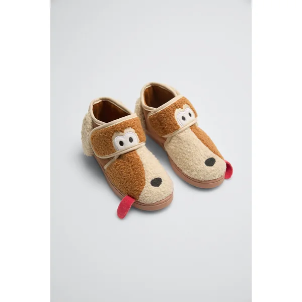 Chaussons pour enfants avec détails 3D pour chiens