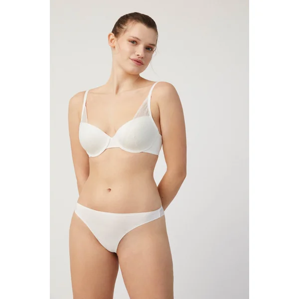 Culotte brésilienne invisible avec dentelle ivoire