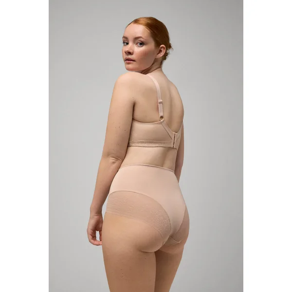 Culotte haute contrôle avec détails en dentelle nude