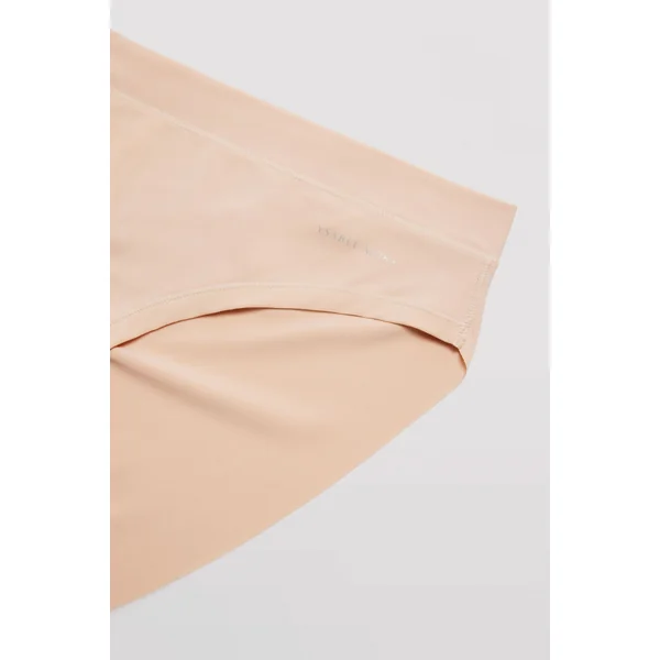 Culotte mini adapt aux finitions nude invisibles