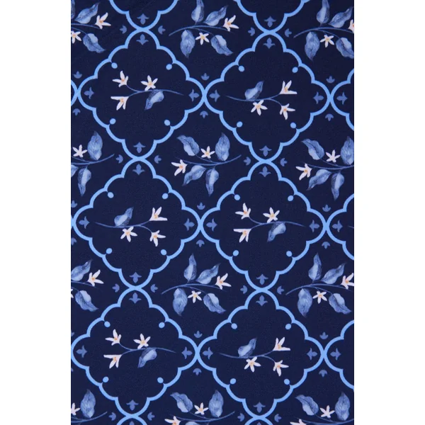 Détail de maillot de bain galbant bleu marine