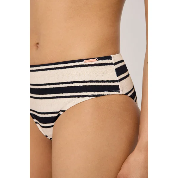 Ensemble bikini gainant à effet minimisant la poitrine, bonnet C.