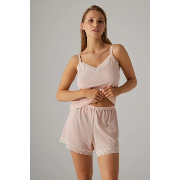 Ensemble t-shirt et short rose à bordure en dentelle