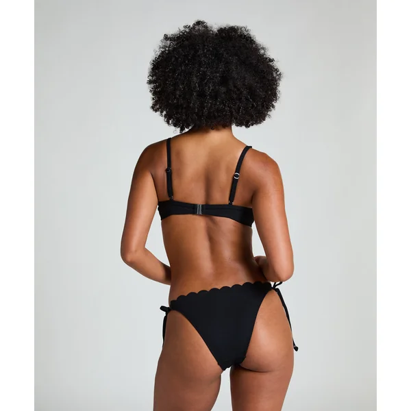 Haut de bikini préformé à armatures Scallop - Noir
