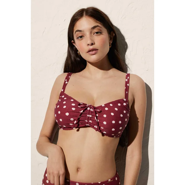 Haut de bikini réducteur à armatures froncé à pois grenat