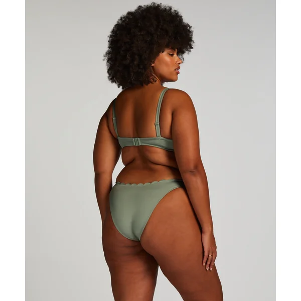 Haut de bikini sans bretelles préformé à armatures Scallop Taille E + - Vert