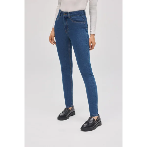 Jean bleu effet push-up