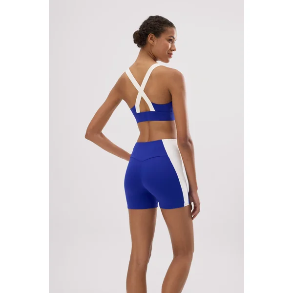 Leggings de sport courts bleu indigo à effet push-up avec bande contrastante