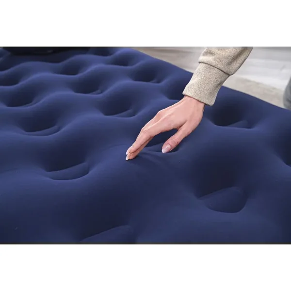 Matelas pneumatique 2 places Queen 22 cm avec pompe manuelle Bestway®