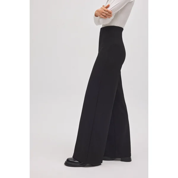 Pantalon habillé noir à jambes larges