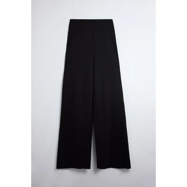 Pantalon habillé noir à jambes larges