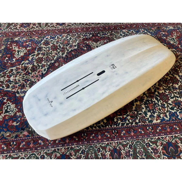 Planche de Wing ARMSTRONG Wing FG 75L avec housse - wingfoil polyvalent