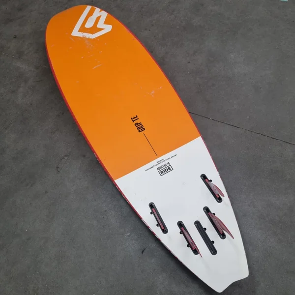 Planche Windsurf occasion FANATIC Grip Team Edition 82L – Hotmer