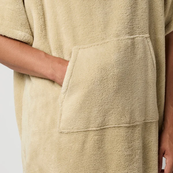 Poncho Mystic Teddy Sand - Poncho chaud pour kitesurf et glisse