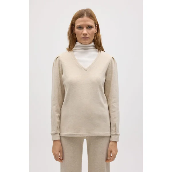 Pull beige extra confortable avec détails sur les épaules
