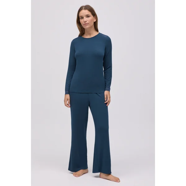 Pyjama long en modal extra doux avec pantalon bleu marine à jambes larges