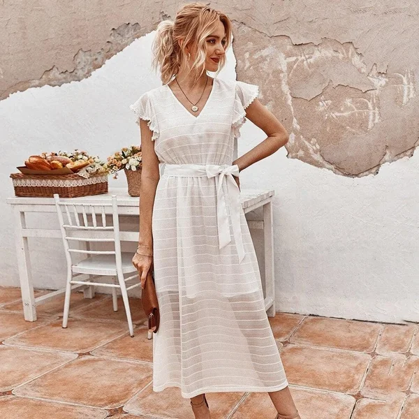 Robe Blanche Bohème A Lacets