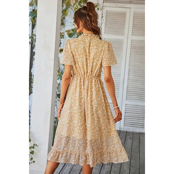 Robe Champêtre Avec Col Froncé