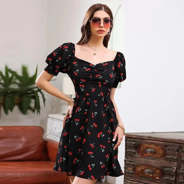 Robe Courte Noire Vintage