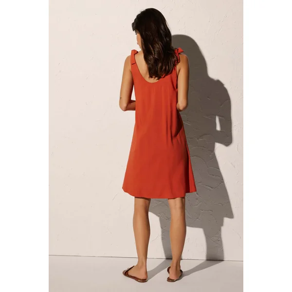 Robe de plage courte à bretelles avec nœud orange