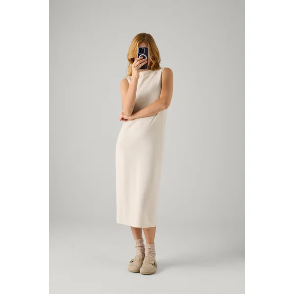 Robe longue unie sans manches ivoire