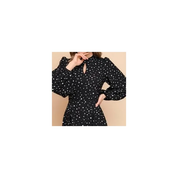 Robe Noire À Pois Et À Manches Longues