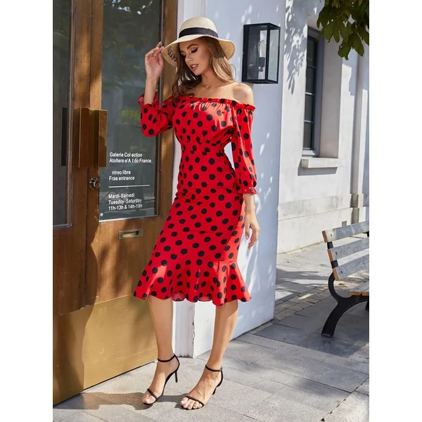 Robe À Pois Rouges