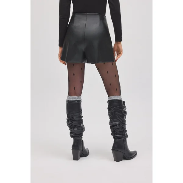 Short effet cuir noir
