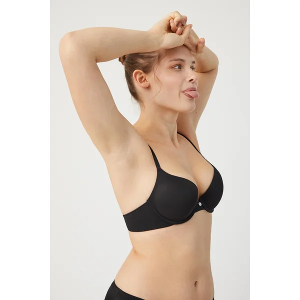 soutien-gorge pigeonnant