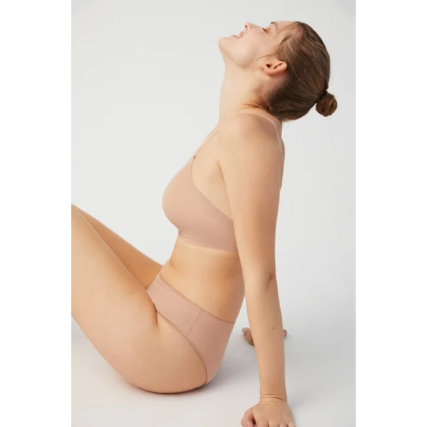 Soutien-gorge push-up rembourré sans armatures, couleur chair, sans couture