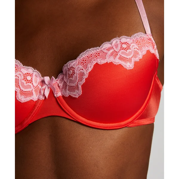 Soutien-gorge à armatures préformé Lace & Shine - Rouge