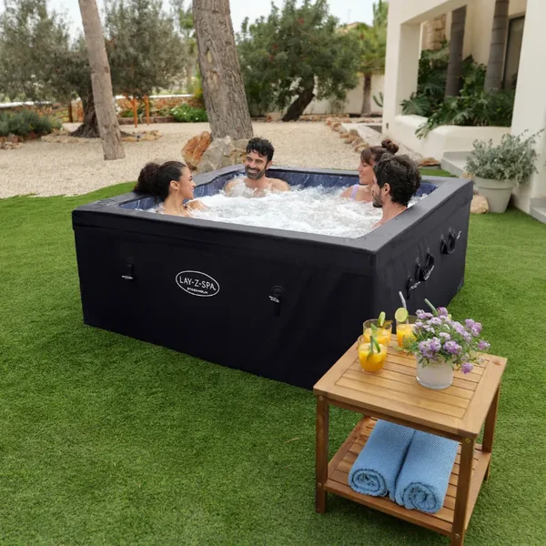 Spa semi rigide carré Lay-Z-Spa Stockholm Smart AirJet avec WiFi 4-6 personnes