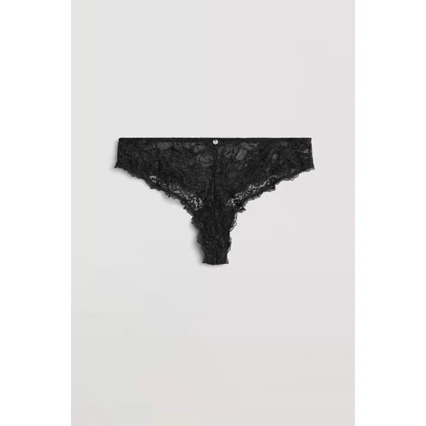 String en dentelle noire