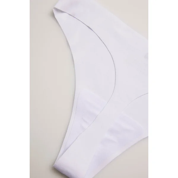 String laser invisible blanc