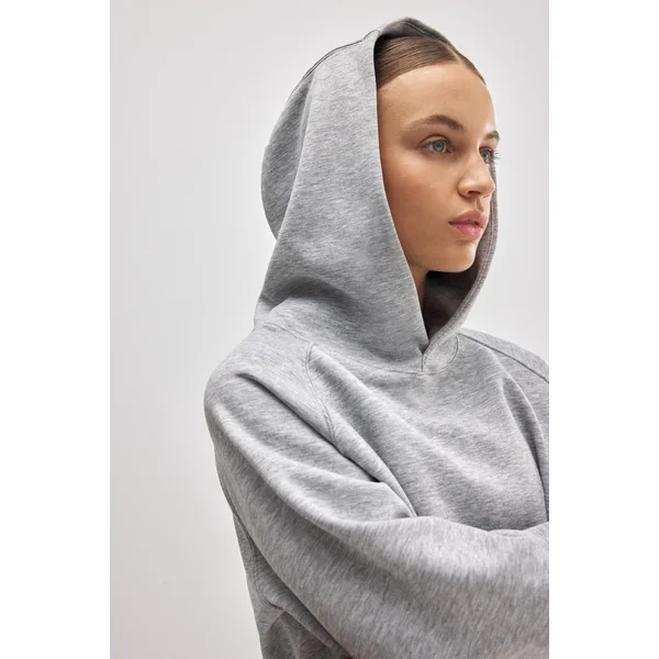 Sweat à capuche gris avec poches