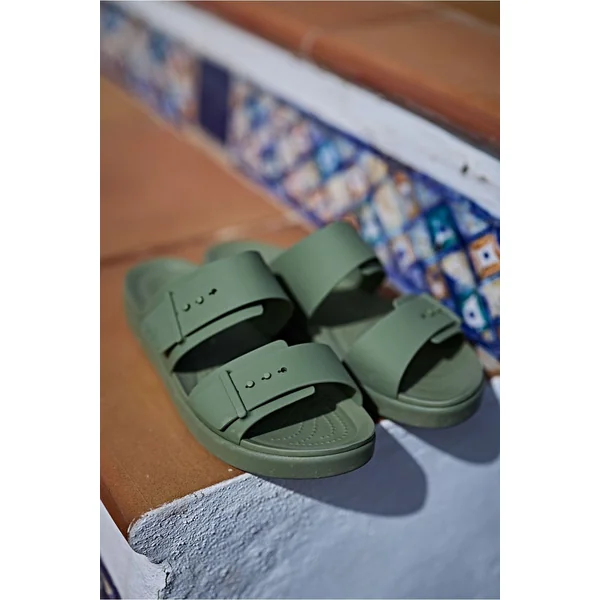 Tongs Brooklyn Buckle Low