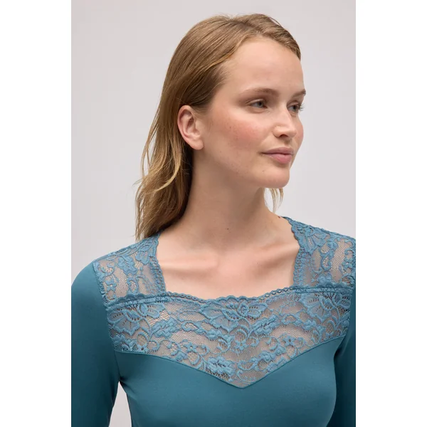 T-shirt thermique avec détails en dentelle bleue