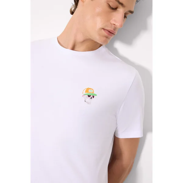 T-shirt à manches courtes blanc à imprimé tête de mort