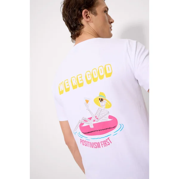 T-shirt à manches courtes blanc à imprimé tête de mort
