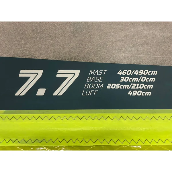 Voile Windsurf NEILPRYDE 2018 V8 7.7 Occasion B