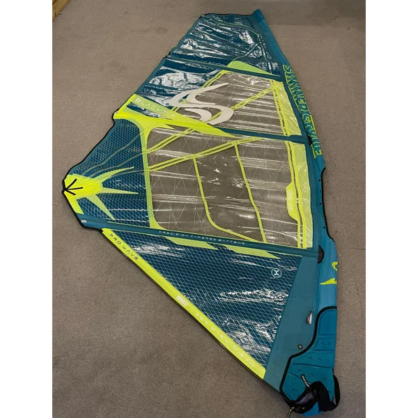 Voile windsurf SIMMER STYLE Blacktip Legacy 4.7 2022 Occasion