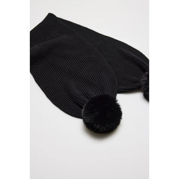 Écharpe noire à pompons